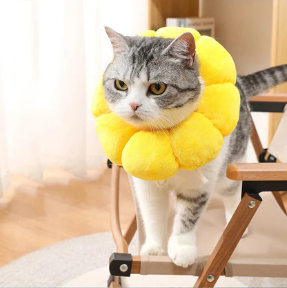 Adjustable Sunflower Cat Recovery Collar – Soft Plush Anti-Lick Cone for Cats & Small Dogs, Post-Surgery Protection